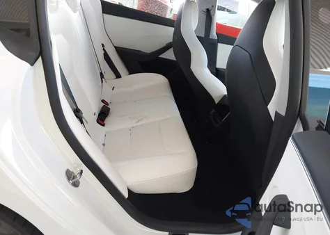 2025 Tesla Model 3 Performance z USA, uszkodzony, nr VIN 5YJ3E1ET6SF938788